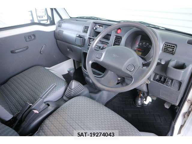 Daihatsu HIJET TRUCK 2011-06 4392651-9