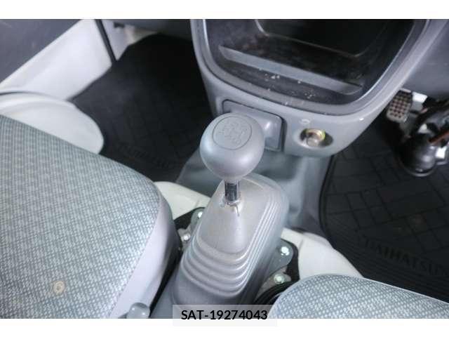 Daihatsu HIJET TRUCK 2011-06 4392651-18