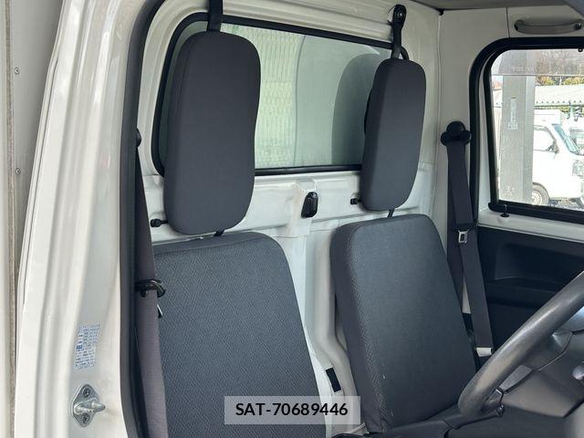 Daihatsu HIJET TRUCK 2015-11 4945402-20