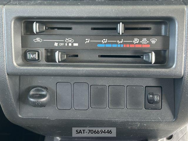 Daihatsu HIJET TRUCK 2015-11 4945402-22