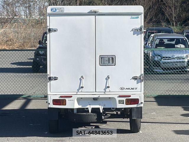 Daihatsu HIJET TRUCK 2016-01 4945412-10