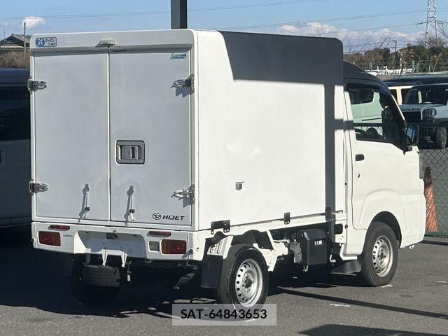 Daihatsu HIJET TRUCK 2016-01 4945412-11