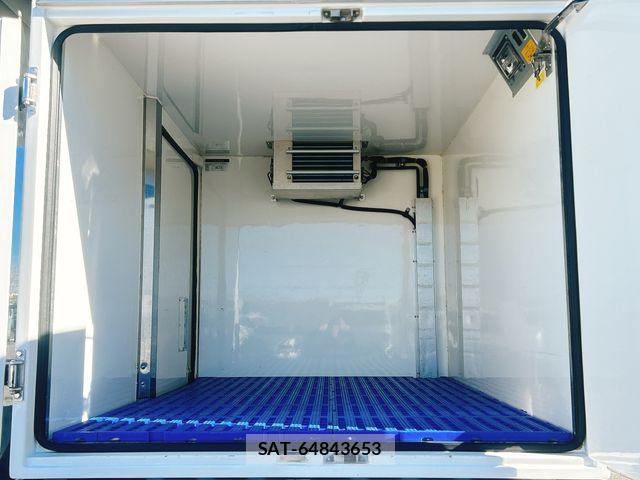 Daihatsu HIJET TRUCK 2016-01 4945412-13