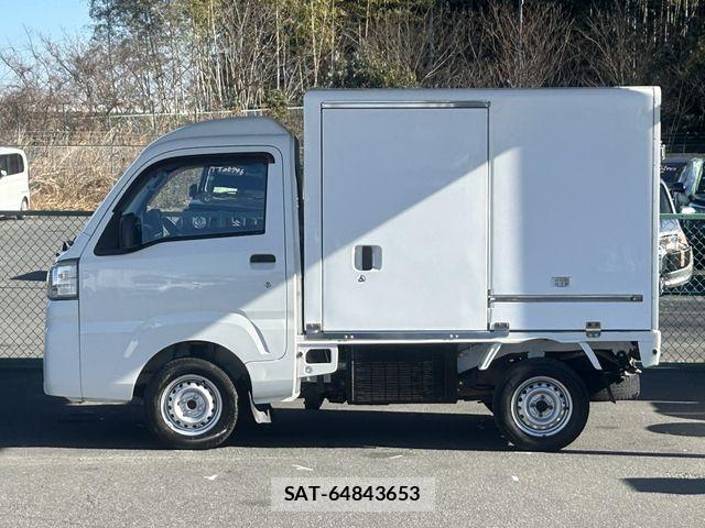 Daihatsu HIJET TRUCK 2016-01 4945412-7
