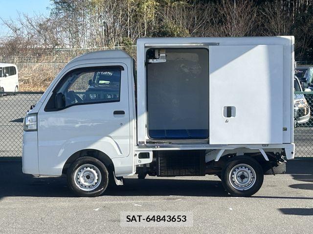 Daihatsu HIJET TRUCK 2016-01 4945412-8