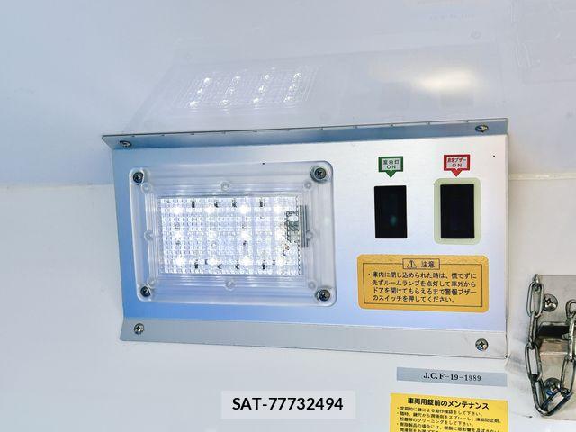 Daihatsu HIJET TRUCK 2023-03 6000477-17