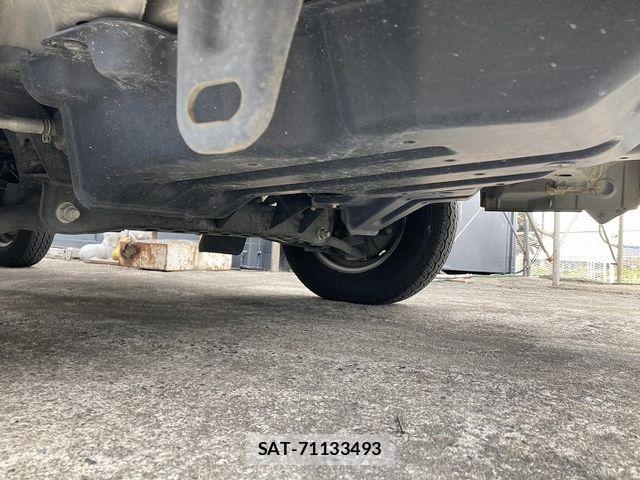 Daihatsu HIJET TRUCK 2017-03 6271810-11