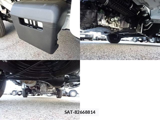 Daihatsu HIJET TRUCK 2026-04 6612220-17