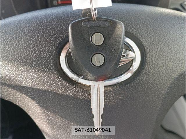 Daihatsu HIJET TRUCK 2020-05 6612221-27