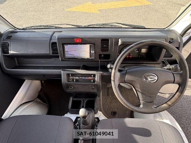 Daihatsu HIJET TRUCK 2020-05 6612221-2