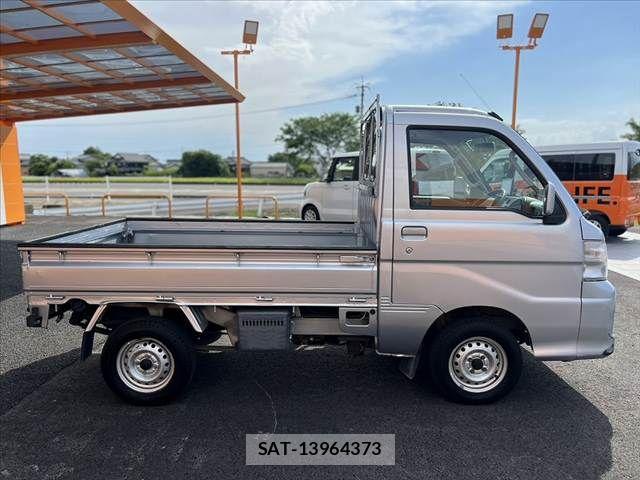 Daihatsu HIJET TRUCK 2014-04 6691050-11