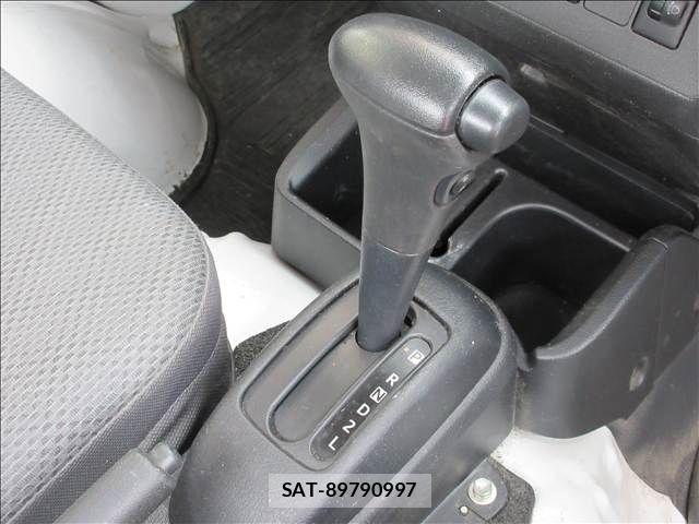 Daihatsu HIJET TRUCK 2021-07 6716285-12