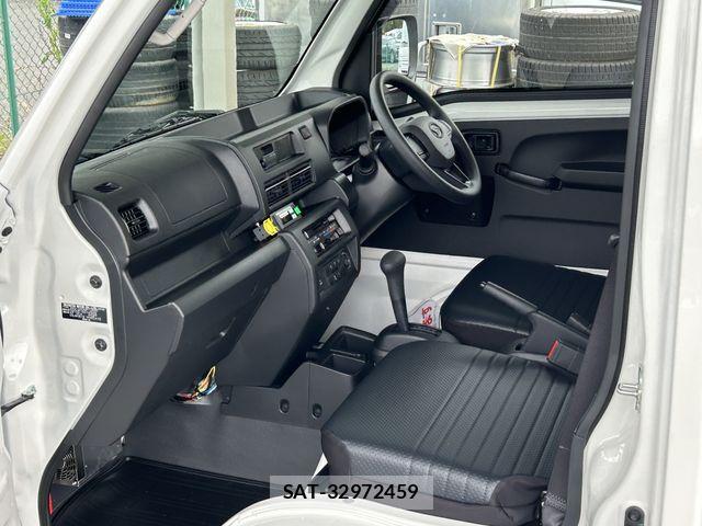 Daihatsu HIJET TRUCK 2026-01 6716281-28