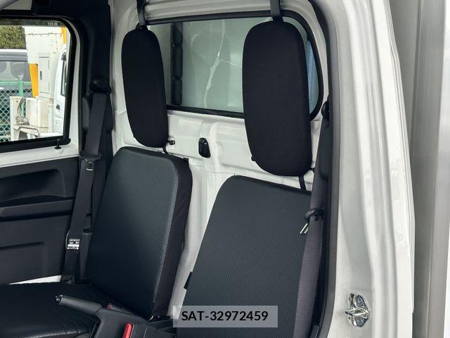 Daihatsu HIJET TRUCK 2026-01 6716281-29