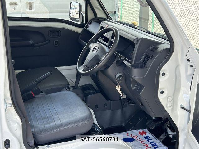 Daihatsu HIJET TRUCK 2017-09 6751849-1