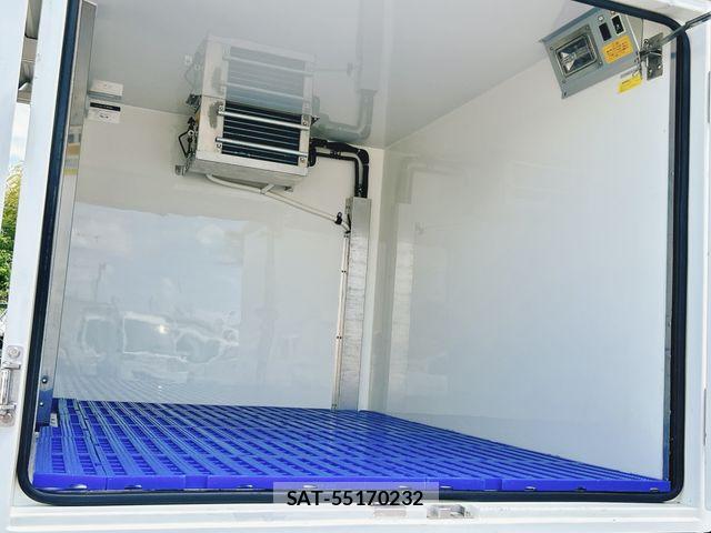 Daihatsu HIJET TRUCK 2018-05 6751850-15