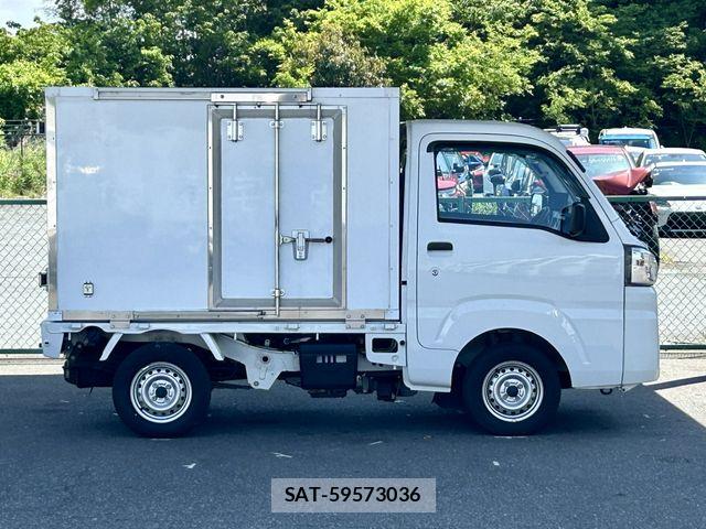 Daihatsu HIJET TRUCK 2022-02 6815255-9