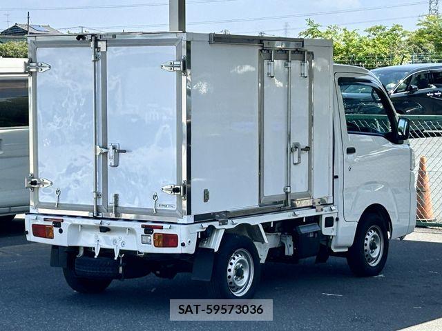 Daihatsu HIJET TRUCK 2022-02 6815255-12