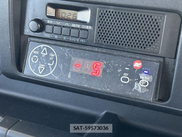 Daihatsu HIJET TRUCK 2022-02 6815255-23