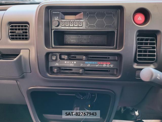 Daihatsu HIJET TRUCK 2006-10 6906160-5