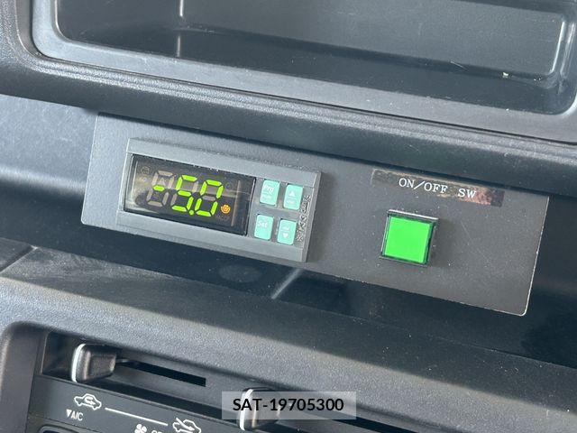 Daihatsu HIJET TRUCK 2019-03 6994079-23
