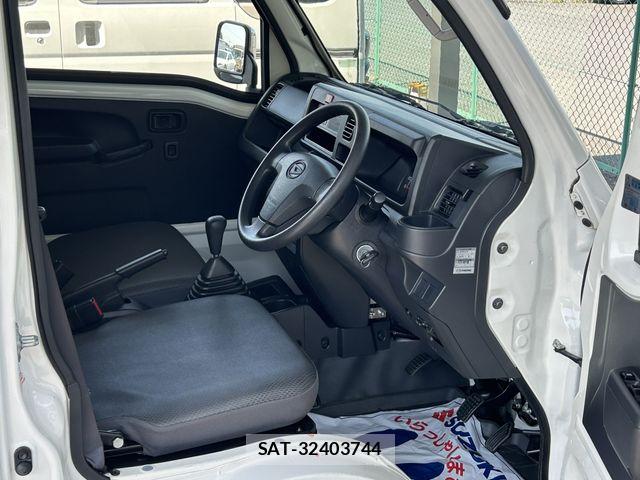 Daihatsu HIJET TRUCK 2015-06 6994080-18