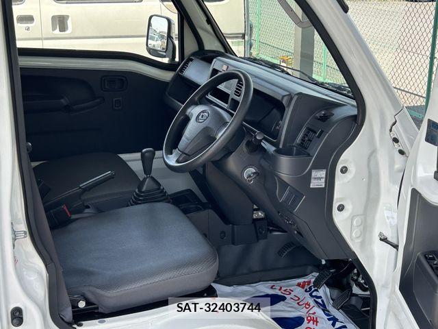 Daihatsu HIJET TRUCK 2015-06 6994080-1
