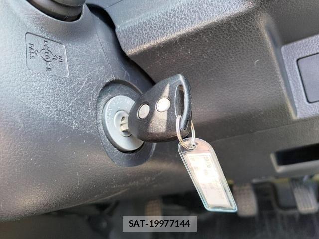 Daihatsu HIJET TRUCK 2017-09 6994081-12
