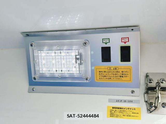 Daihatsu HIJET TRUCK 2022-05 7219473-17