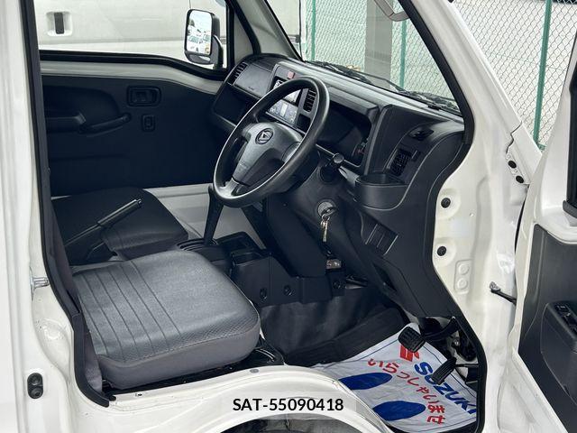 Daihatsu HIJET TRUCK 2019-06 7219475-19
