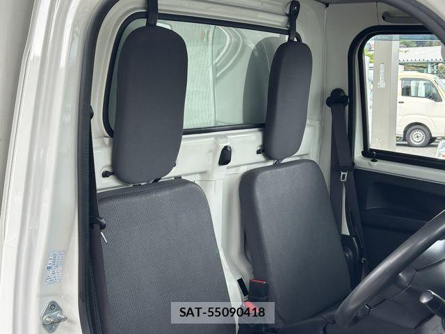 Daihatsu HIJET TRUCK 2019-06 7219475-20
