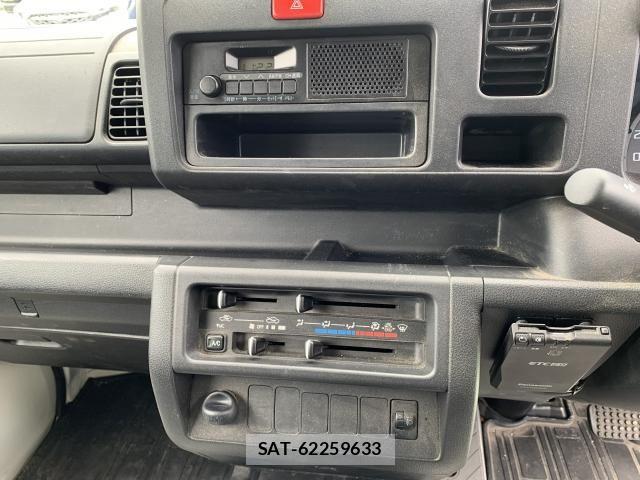 Daihatsu HIJET TRUCK 2019-03 7219470-3