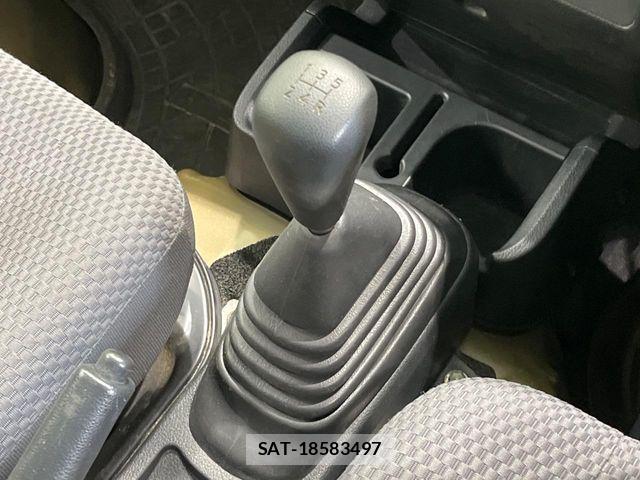 Daihatsu HIJET TRUCK 2018-03 7219472-2
