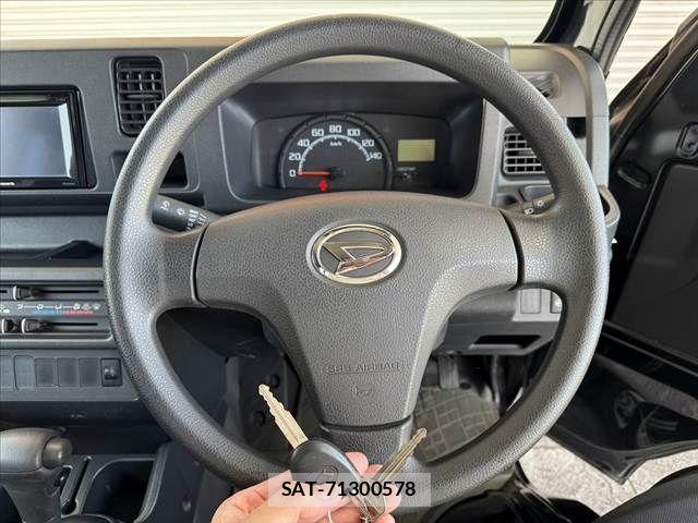 Daihatsu HIJET TRUCK 2016-03 7219469-6