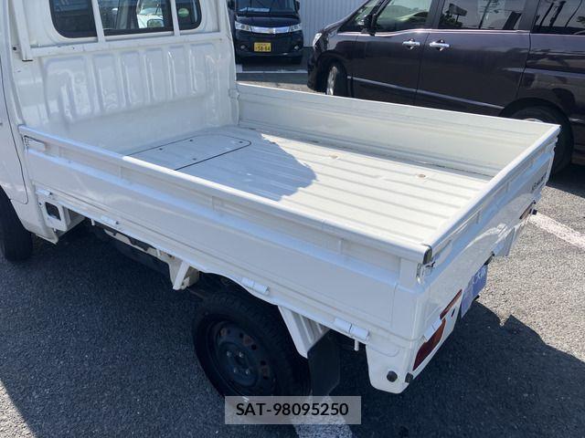 Daihatsu HIJET TRUCK 2018-01 7251010-5