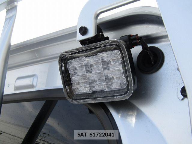 Daihatsu HIJET TRUCK 2025-04 7327442-27