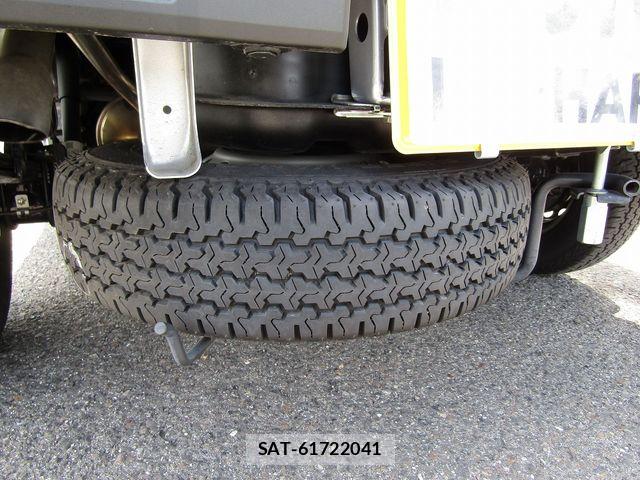 Daihatsu HIJET TRUCK 2025-04 7327442-28