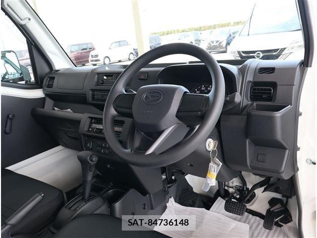Daihatsu HIJET TRUCK 2026-02 7327440-1