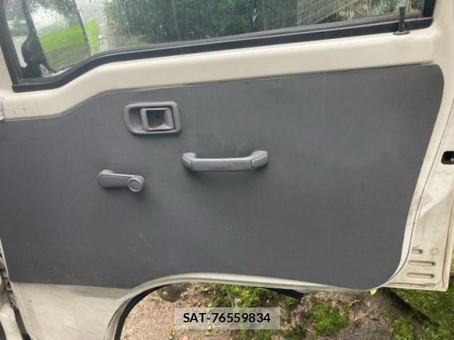 Daihatsu HIJET TRUCK 2002-10 7358063-14