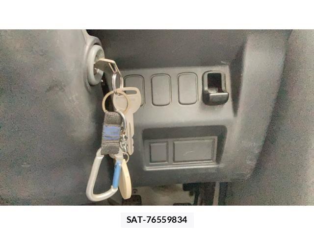 Daihatsu HIJET TRUCK 2002-10 7358063-24