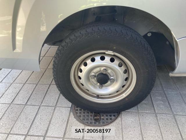 Daihatsu HIJET TRUCK 2021-03 7392345-5