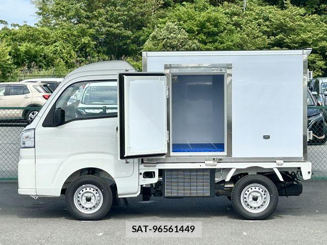 Daihatsu HIJET TRUCK 2026-03 7500866-8