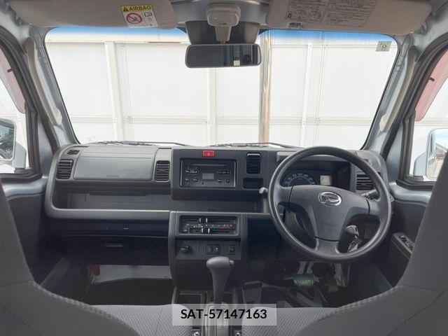 Daihatsu HIJET TRUCK 2018-08 7500865-1