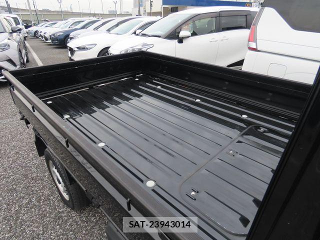 Daihatsu HIJET TRUCK 2023-07 7500869-12