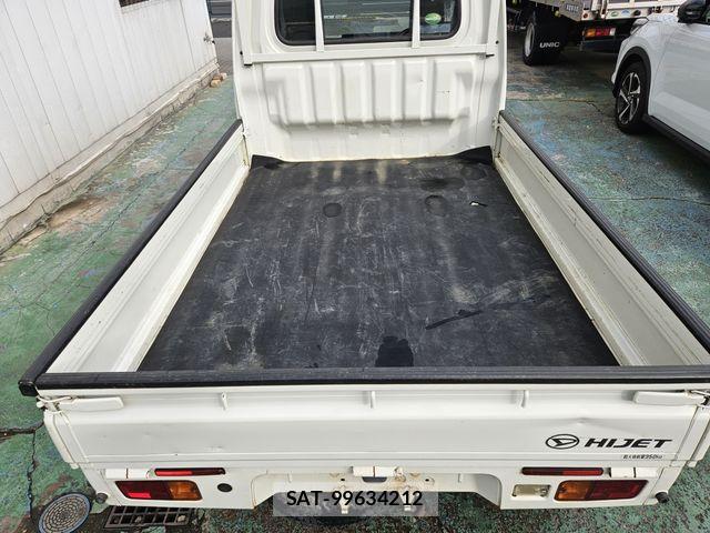 Daihatsu HIJET TRUCK 2018-06 7616973-17