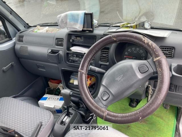 Daihatsu HIJET TRUCK 2010-07 7724019-12