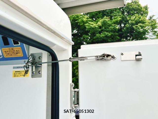 Daihatsu HIJET TRUCK 2022-01 7724001-18