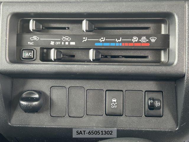 Daihatsu HIJET TRUCK 2022-01 7724001-22