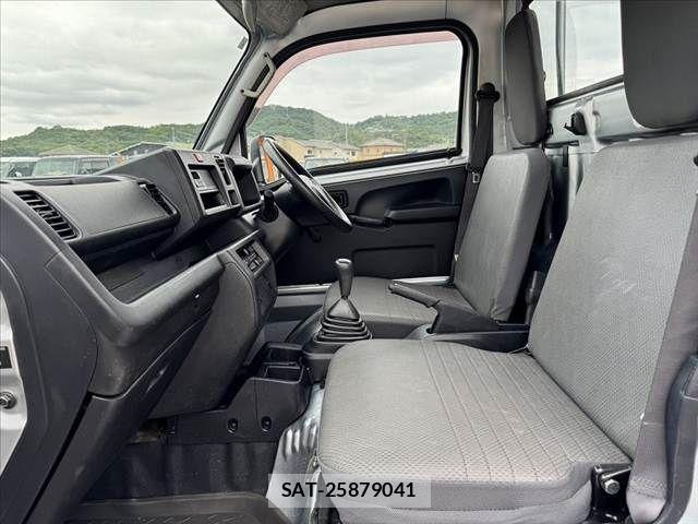 Daihatsu HIJET TRUCK 2018-06 7724017-16