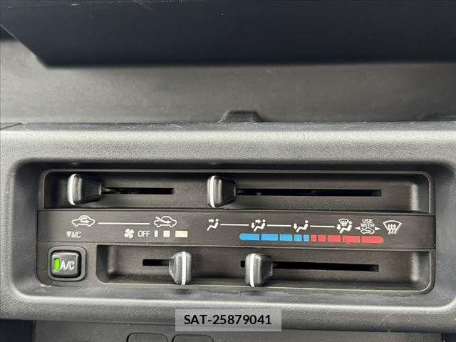 Daihatsu HIJET TRUCK 2018-06 7724017-2